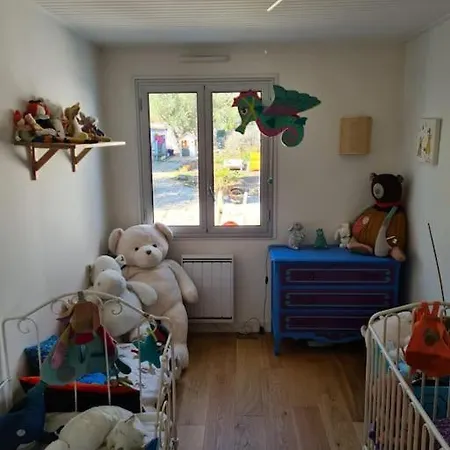 Holiday home Familiale Coloree, Et Centre A Pied