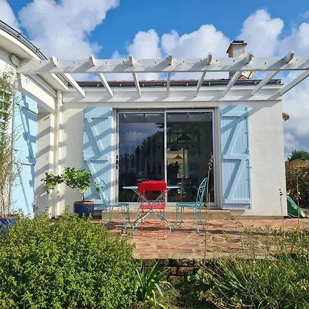 Familiale Coloree, Et Centre A Pied Holiday home *